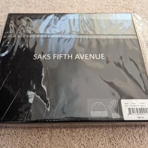 SAKS FIFTH AVENUE WOOL AND CASHMERE KNITTED HAT AND GLOVES